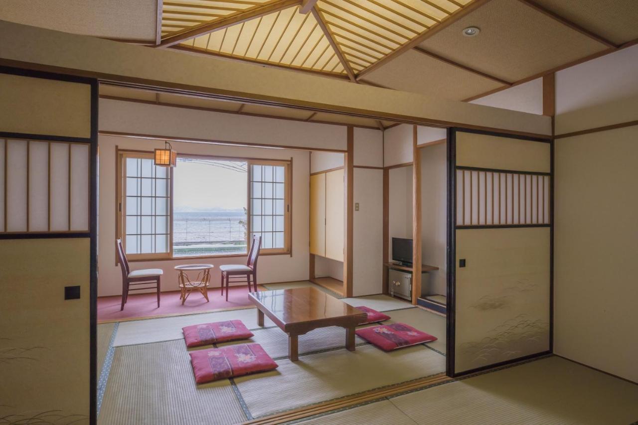 Hôtel Lakeside Banko à Inawashiro Extérieur photo