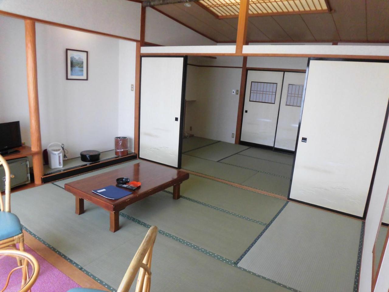 Hôtel Lakeside Banko à Inawashiro Extérieur photo
