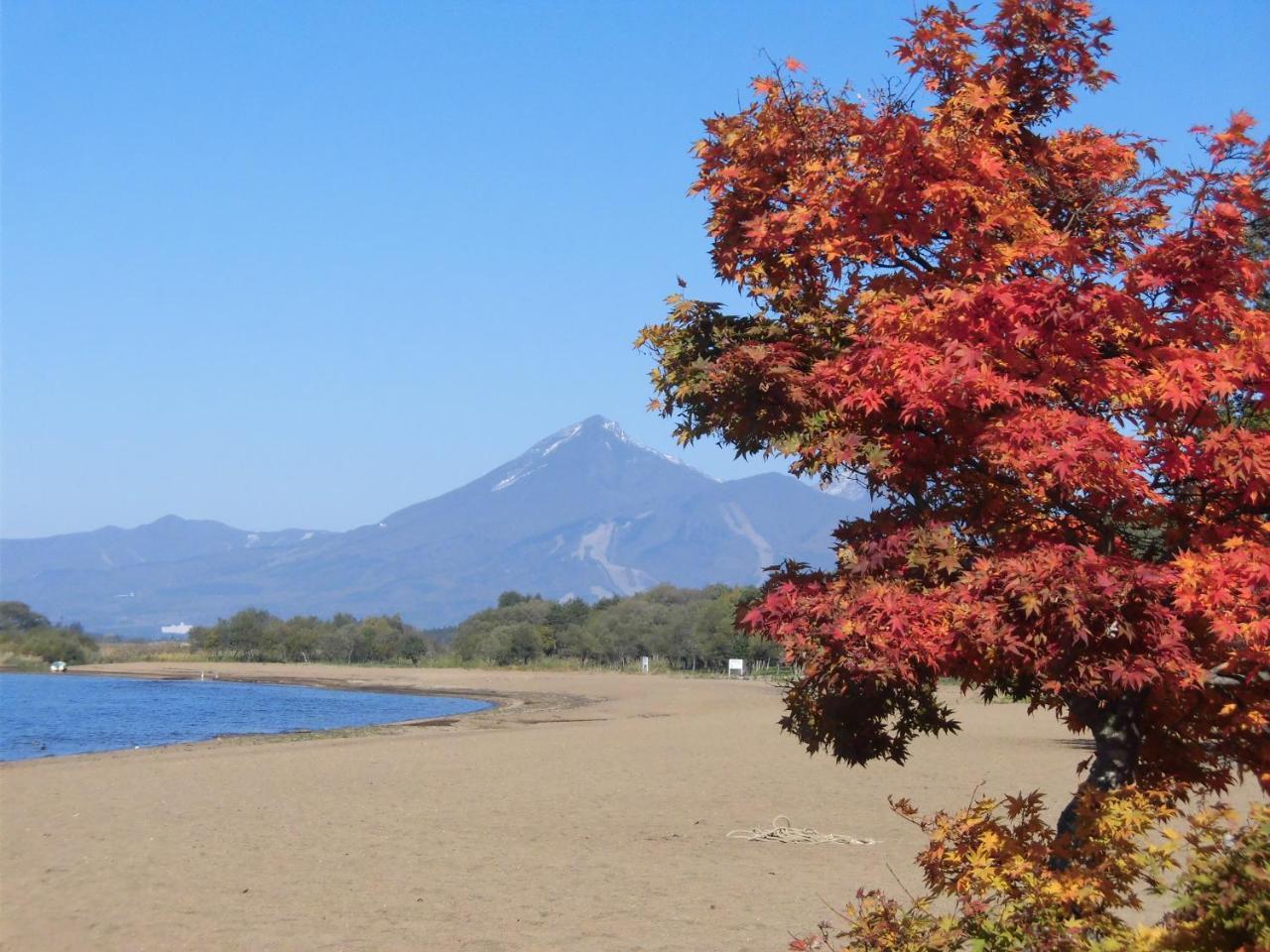 Hôtel Lakeside Banko à Inawashiro Extérieur photo