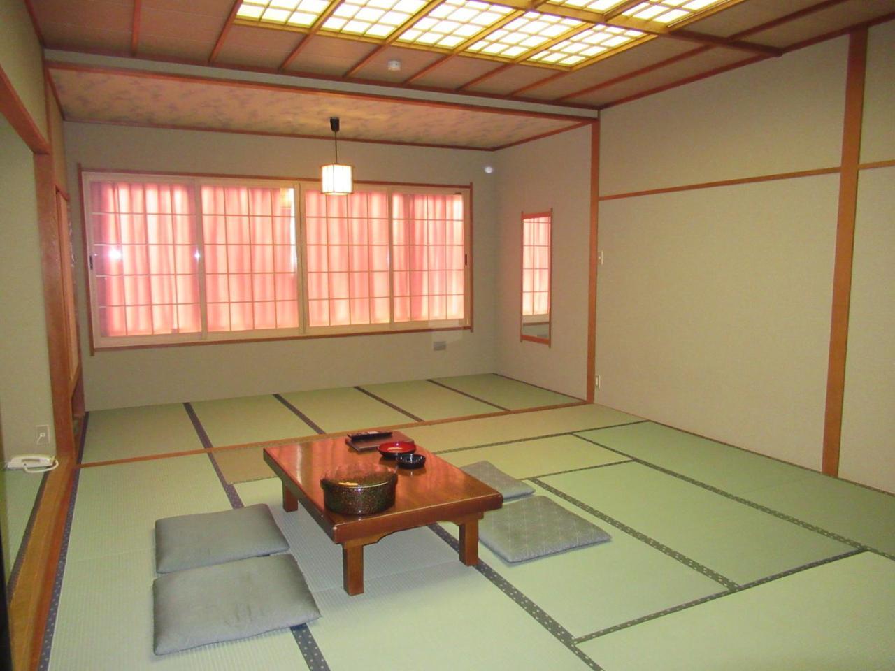 Hôtel Lakeside Banko à Inawashiro Extérieur photo